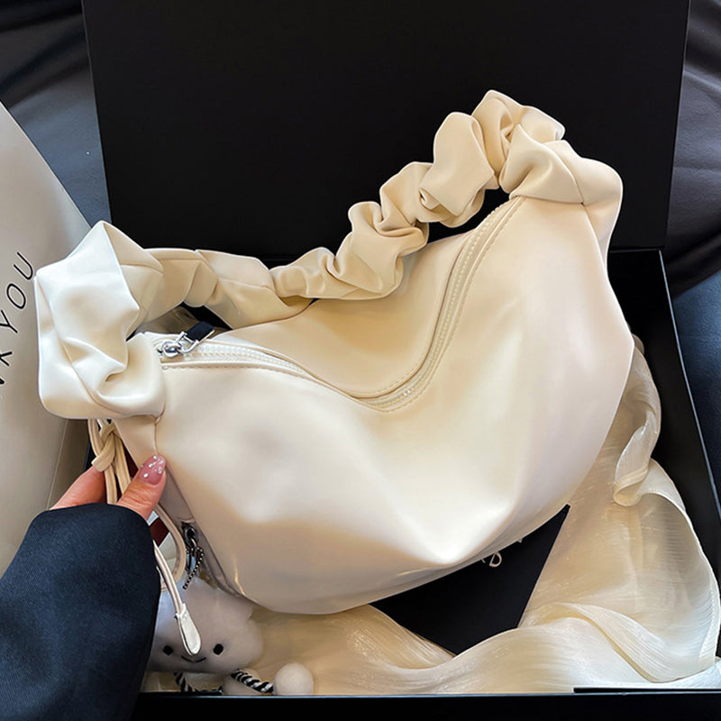 Elegantly Styled Bag for Everyday Wear
