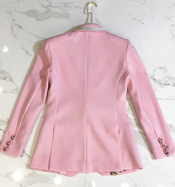 Effortlessly Elegant Garment with a Timeless Design