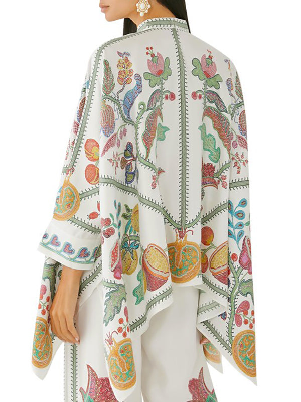 Sophisticated Blouse with a Clean Classic Look