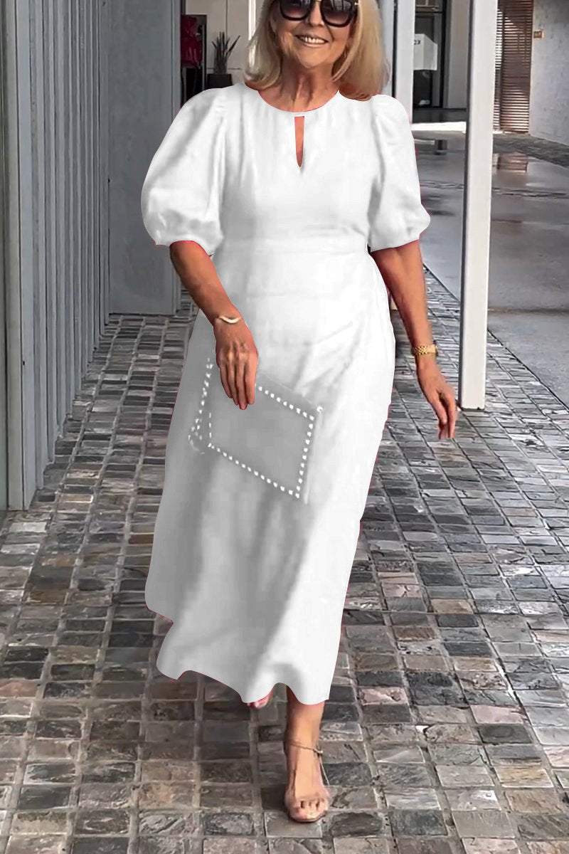 Beautifully Finished Dress in a Timeless Design