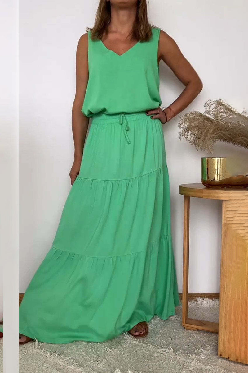 Effortlessly Elegant Garment with a Timeless Design