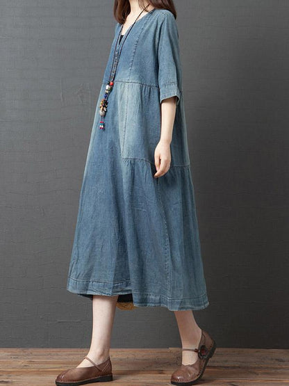 Classic Vintage Dress with a Flattering Fit