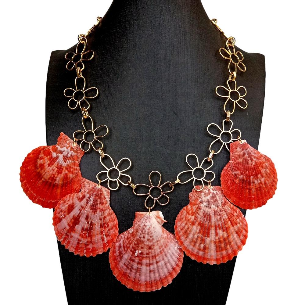 Elegantly Styled Garment for Everyday Wear