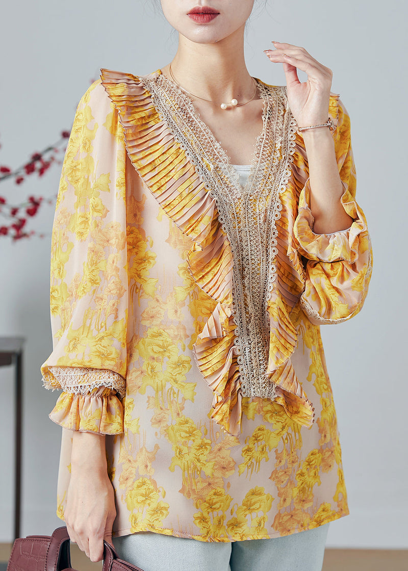 Effortlessly Elegant Top with a Timeless Design