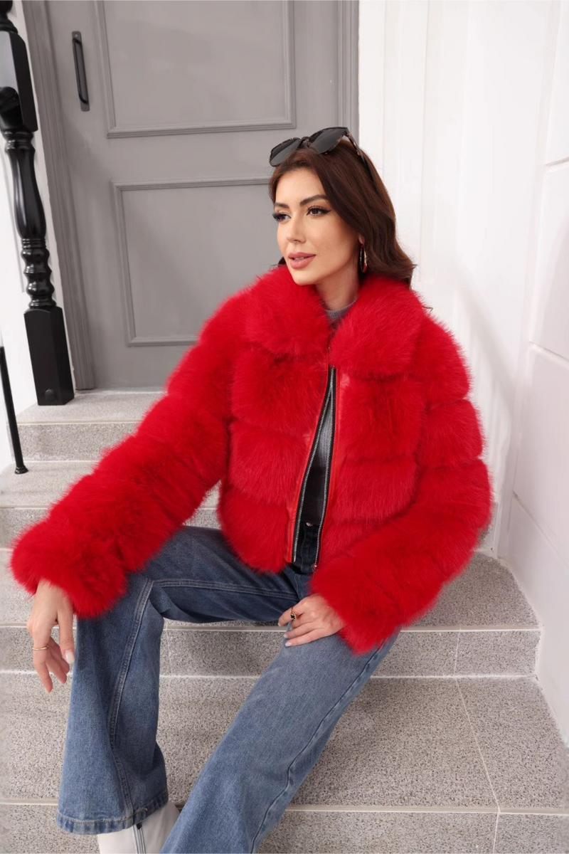 Beautifully Finished Coat in a Timeless Design