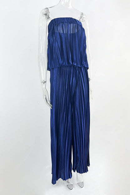 Sophisticated Garment with a Clean Classic Look
