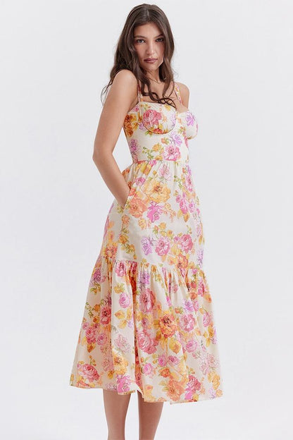 Beautifully Finished Dress in a Timeless Design