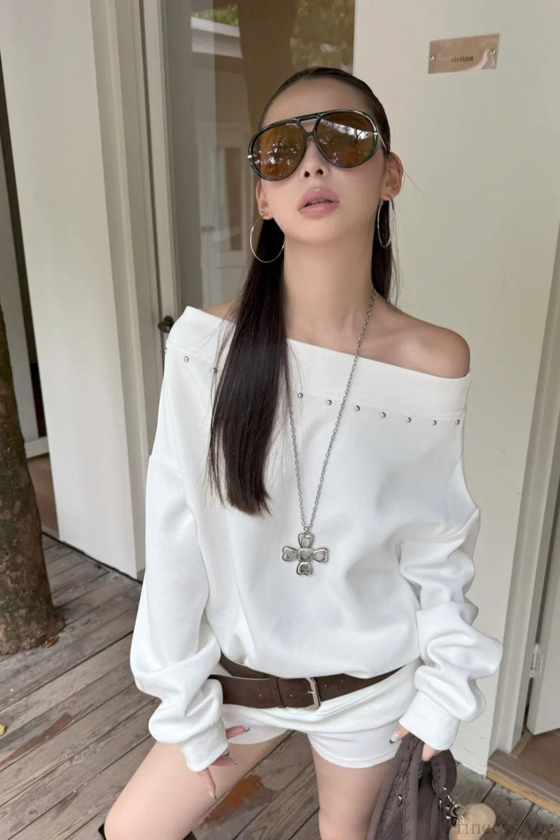 Effortlessly Elegant Shirt with a Timeless Design