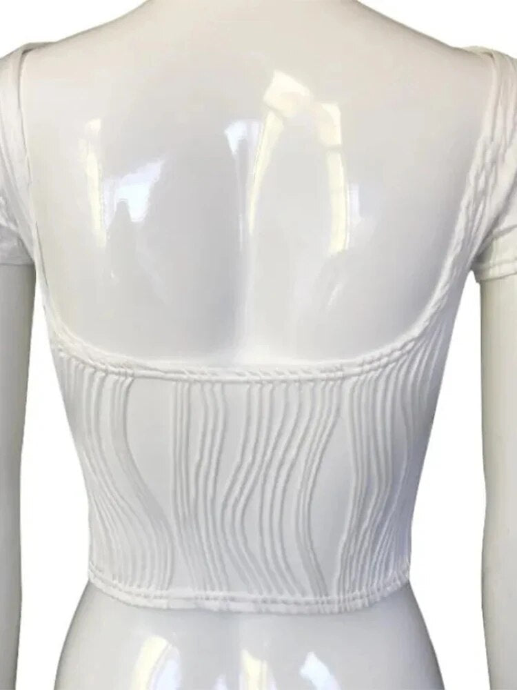 Effortlessly Elegant T-Shirt with a Timeless Design