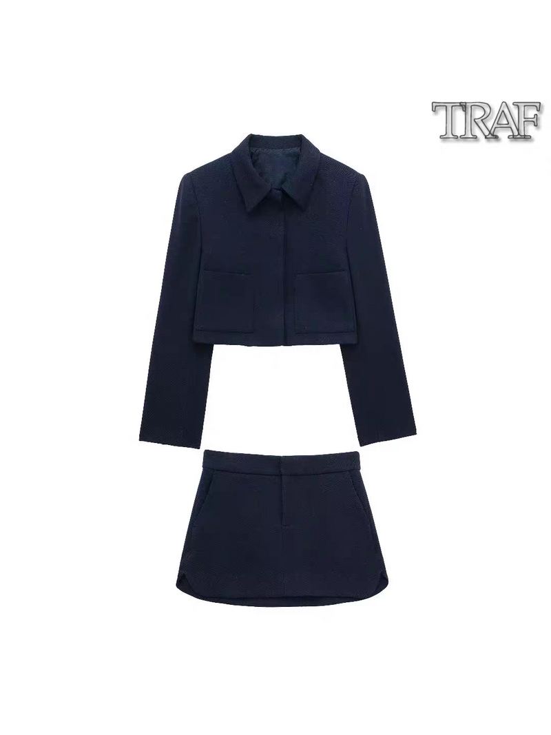 Classic Vintage Top with a Flattering Fit