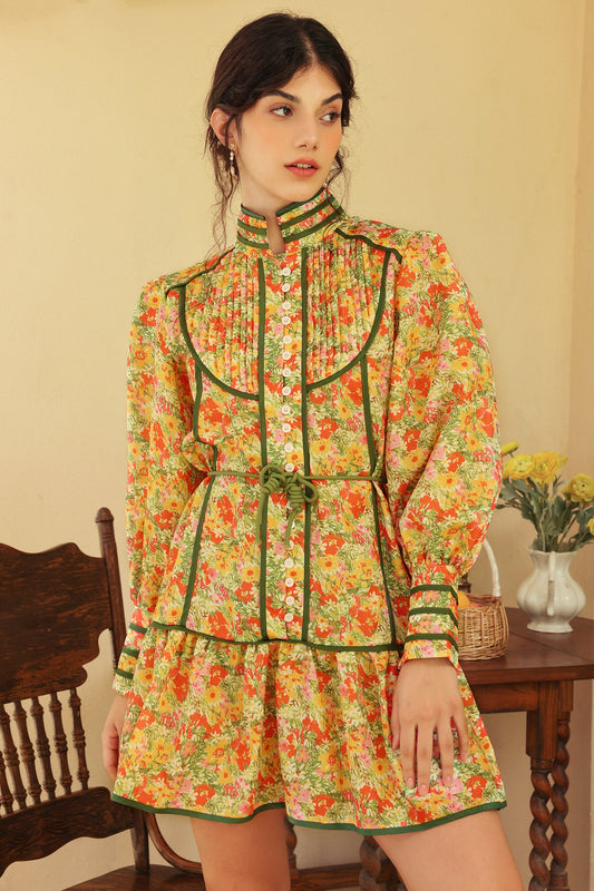 Well Tailored Dress with a Graceful Silhouette