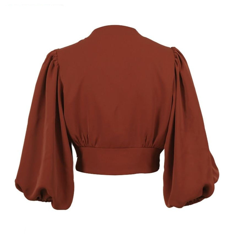 Sophisticated Blouse with a Clean Classic Look