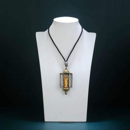 Classic Vintage & Enduringly Stylish Garment