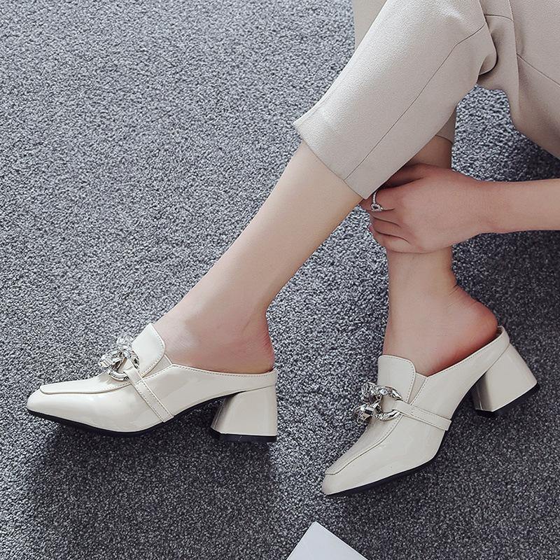 Elegantly Styled Heels for Everyday Wear