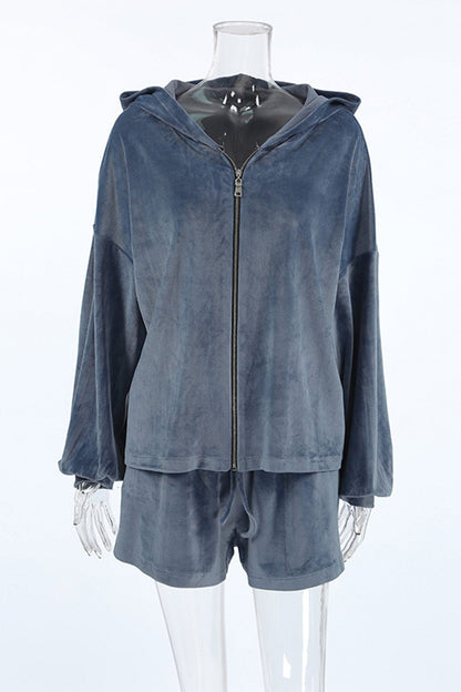 Beautifully Finished Top in a Timeless Design