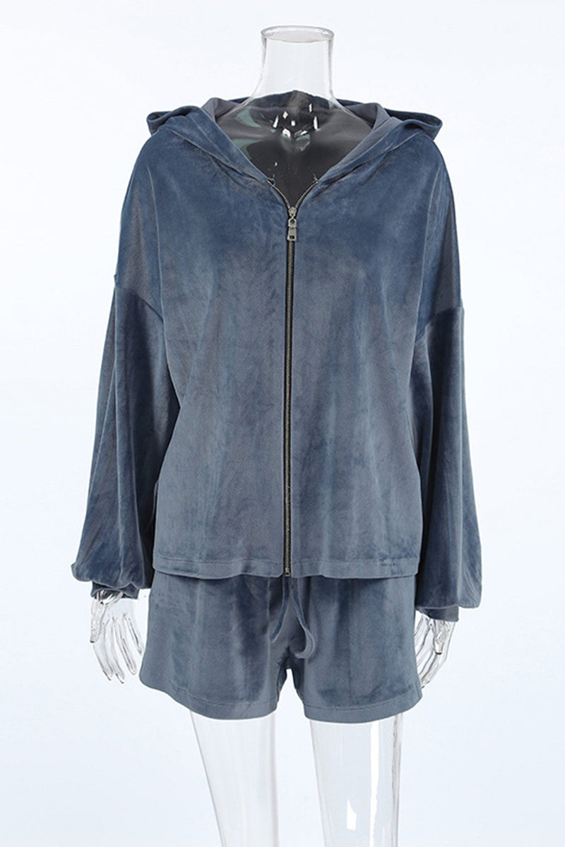 Beautifully Finished Top in a Timeless Design