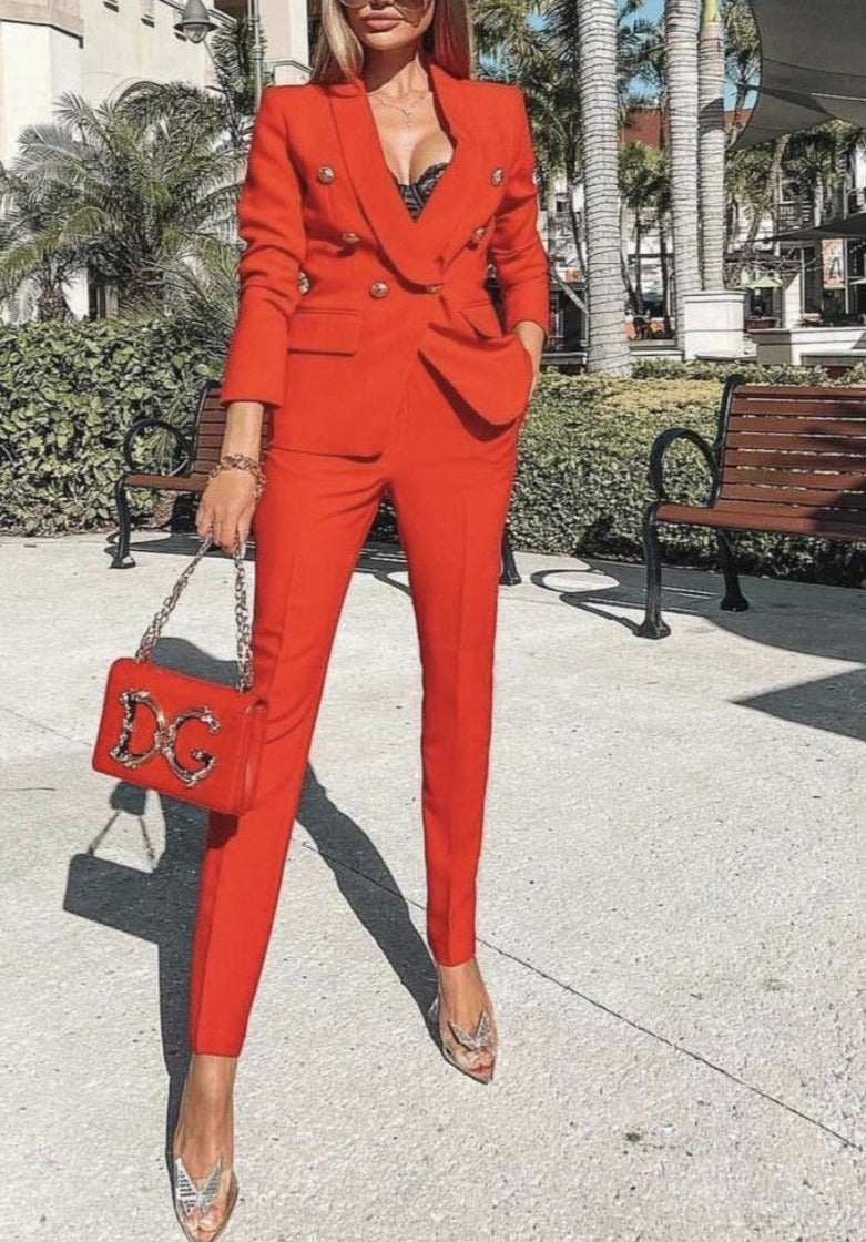 Effortlessly Elegant Garment with a Timeless Design