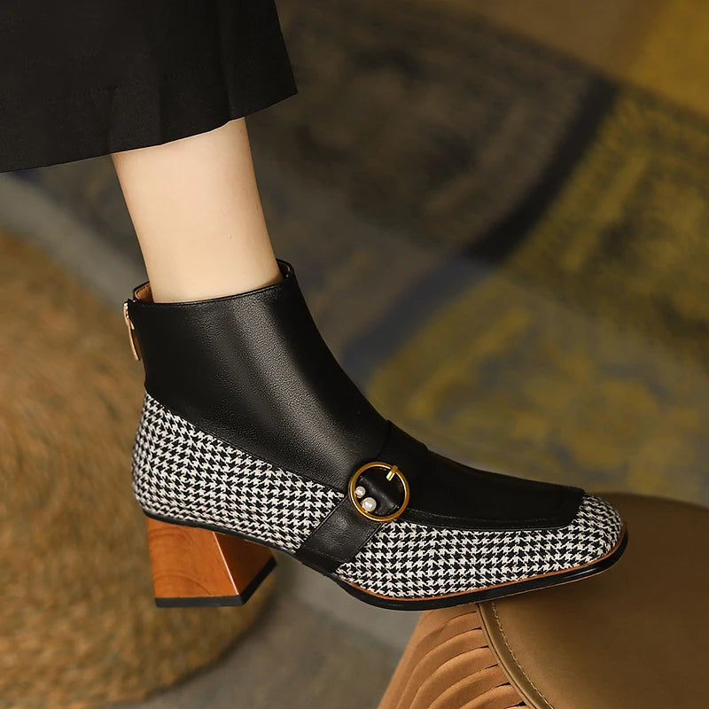 Elegantly Styled Boots for Everyday Wear