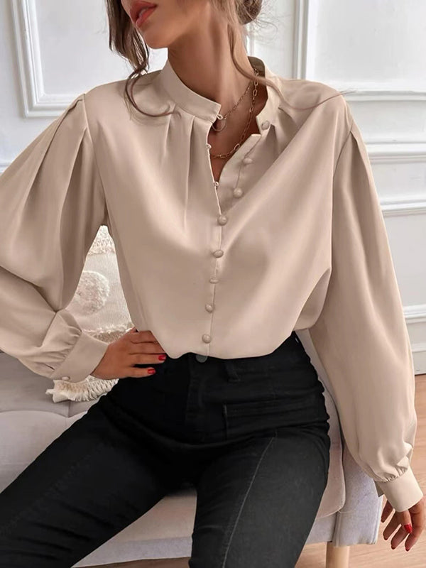 Well Tailored Blouse with a Graceful Silhouette