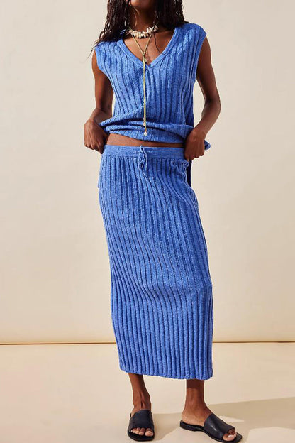 Effortlessly Elegant Garment with a Timeless Design