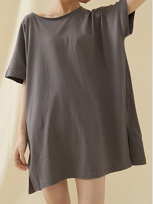 Sophisticated T-Shirt with a Clean Classic Look