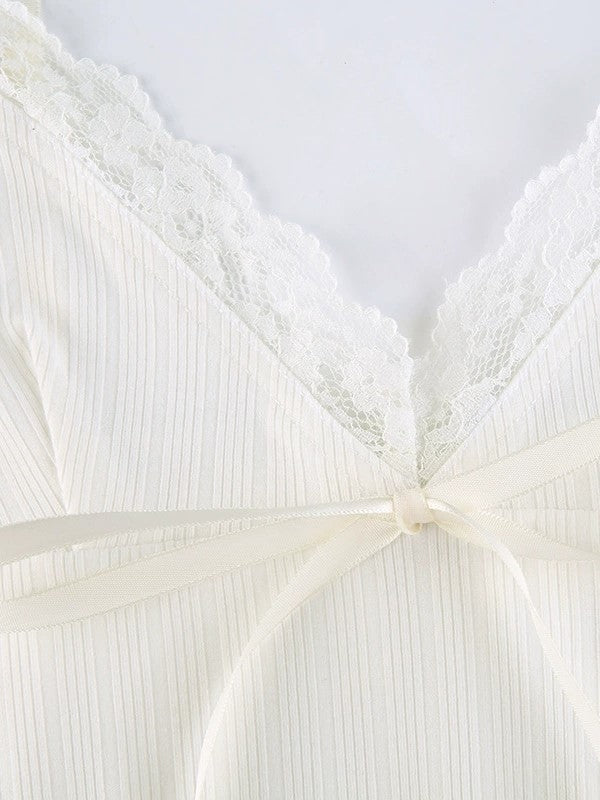 Effortlessly Elegant Top with a Timeless Design