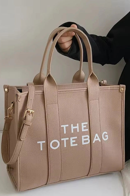 Effortlessly Elegant Bag with a Timeless Design