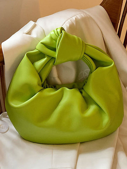 Well Tailored Bag with a Graceful Silhouette