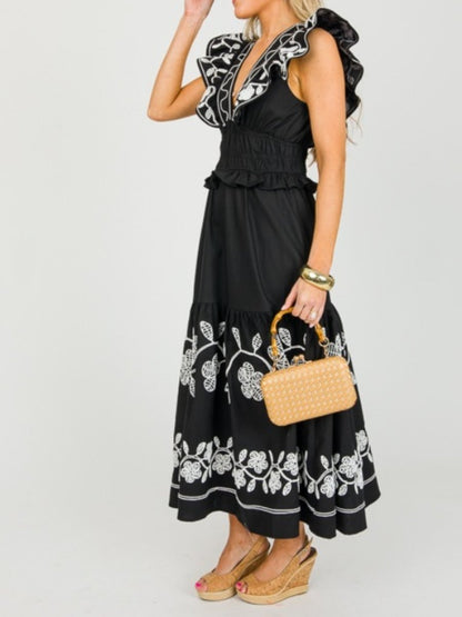 Classic Vintage Dress with a Flattering Fit