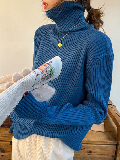 Effortlessly Elegant Sweater with a Timeless Design