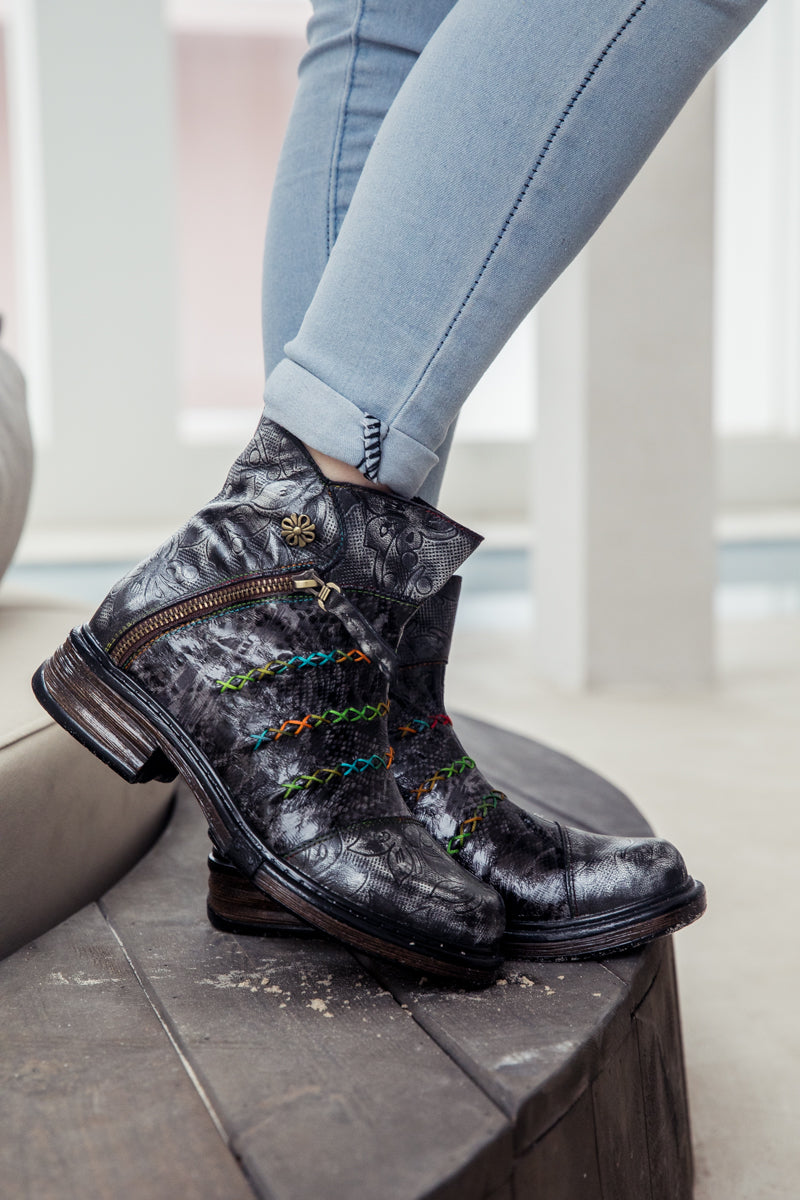 Beautifully Crafted Boots in a Classic Style