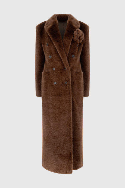 Sophisticated Coat with a Clean Classic Look
