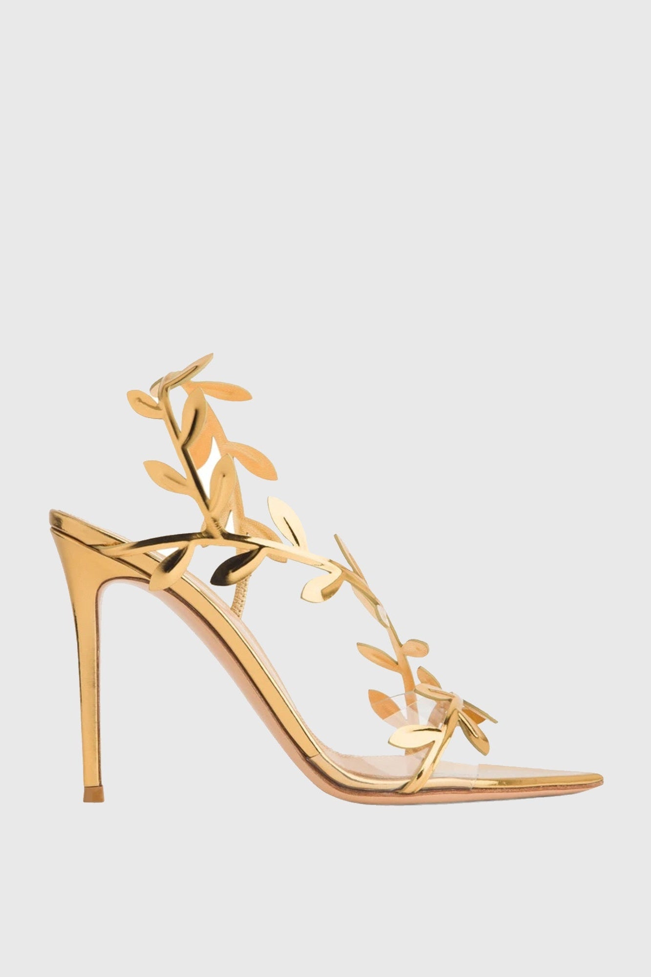 Beautifully Crafted Sandals in a Classic Style