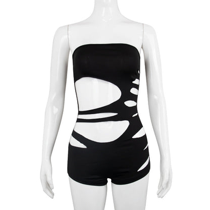 Well Tailored Garment with a Graceful Silhouette