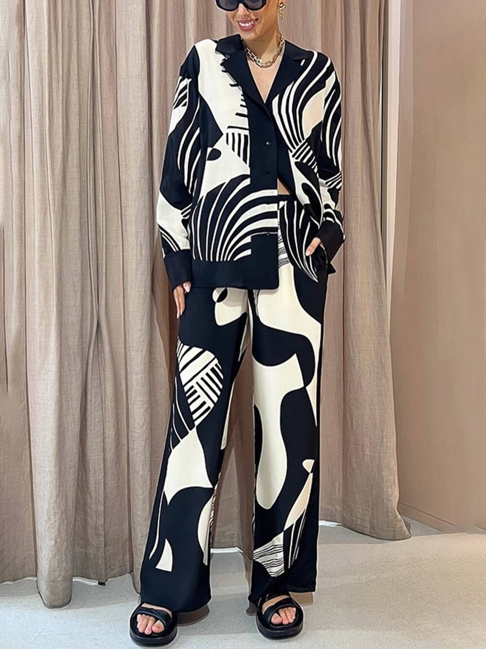Beautifully Finished Pants in a Timeless Design