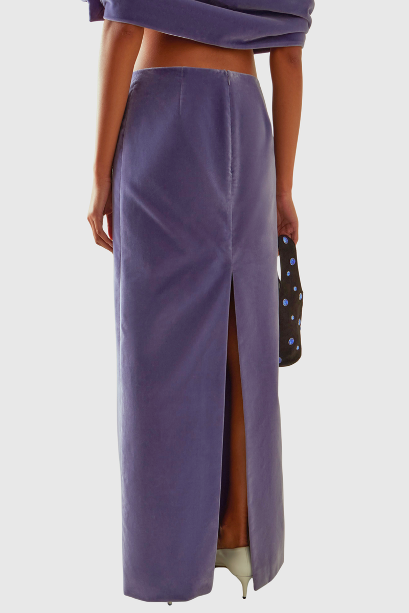 Polished Top with an Effortless Classic Look