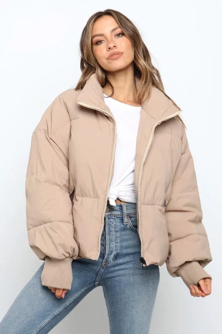 Well Tailored Jacket with a Graceful Silhouette