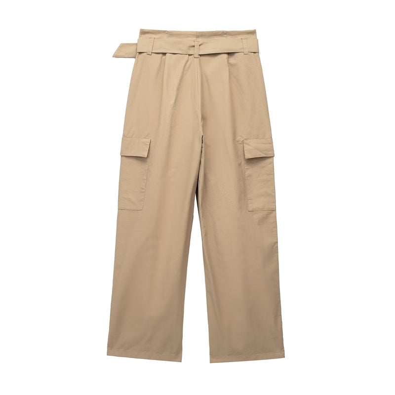 Polished Trousers with an Effortless Classic Look