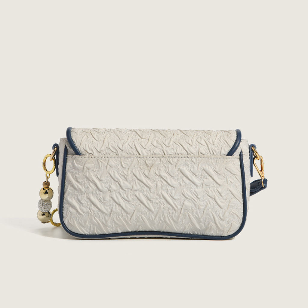 Beautifully Finished Bag in a Timeless Design