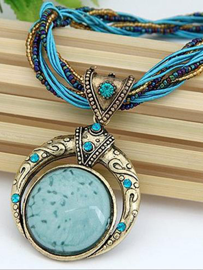 Sophisticated Garment with a Clean Classic Look