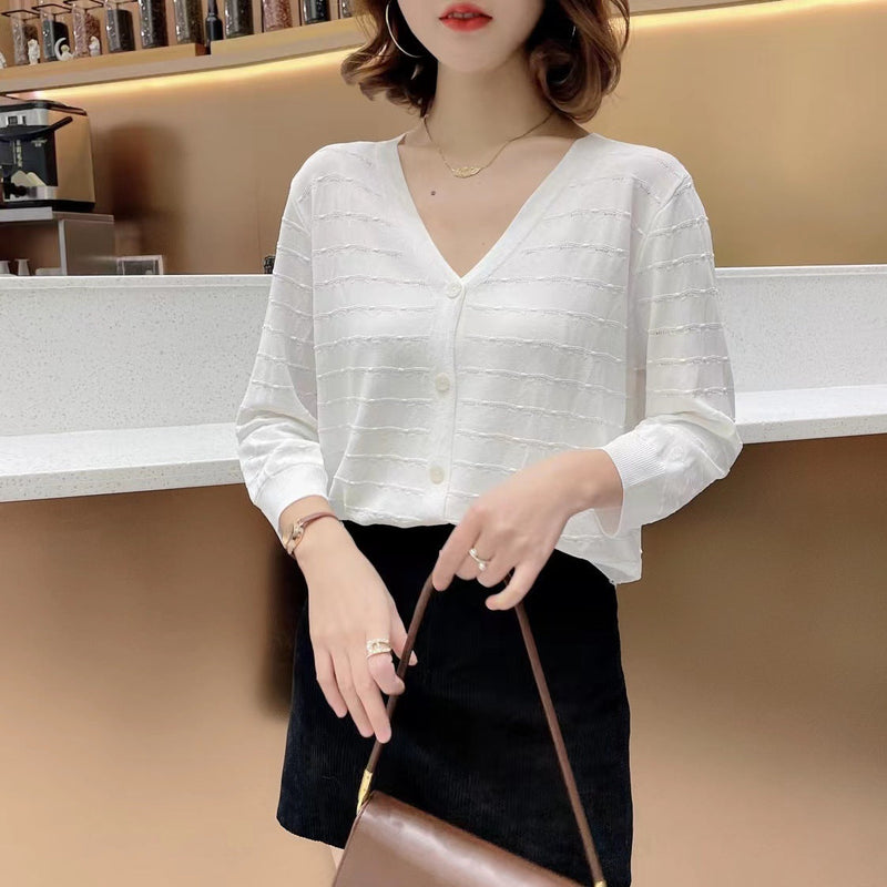 Classic Vintage & Enduringly Stylish Cardigan