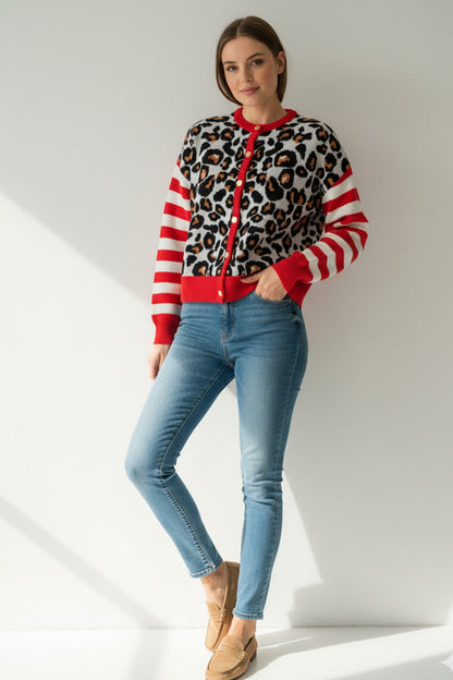 Effortlessly Elegant Cardigan with a Timeless Design