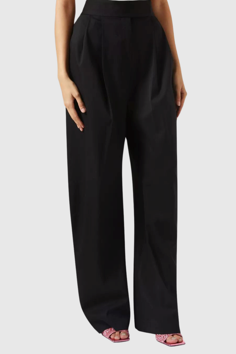 Classic Vintage Pants with a Flattering Fit