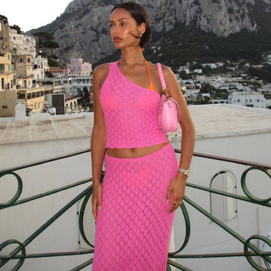 Effortlessly Elegant Top with a Timeless Design