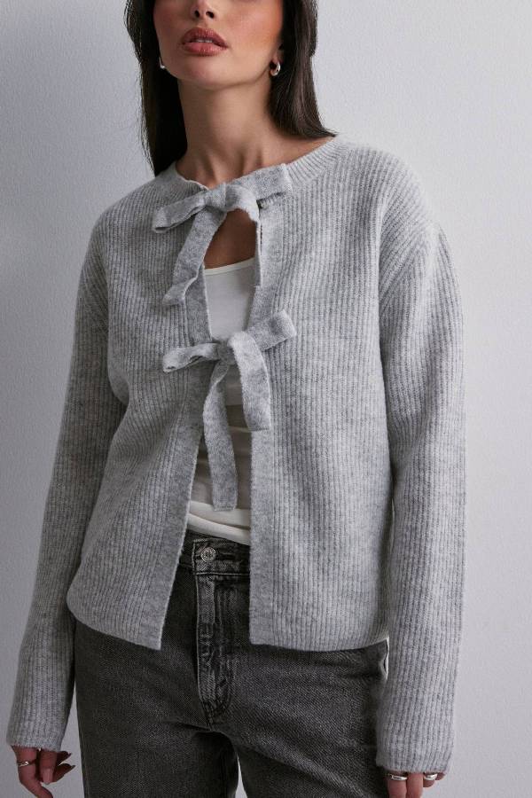 Gracefully Styled Garment for Any Occasion