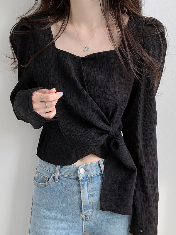 Beautifully Crafted Blouse in a Classic Style