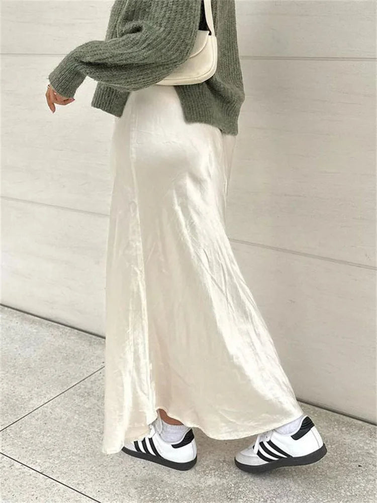 Classic Vintage Garment with a Flattering Fit