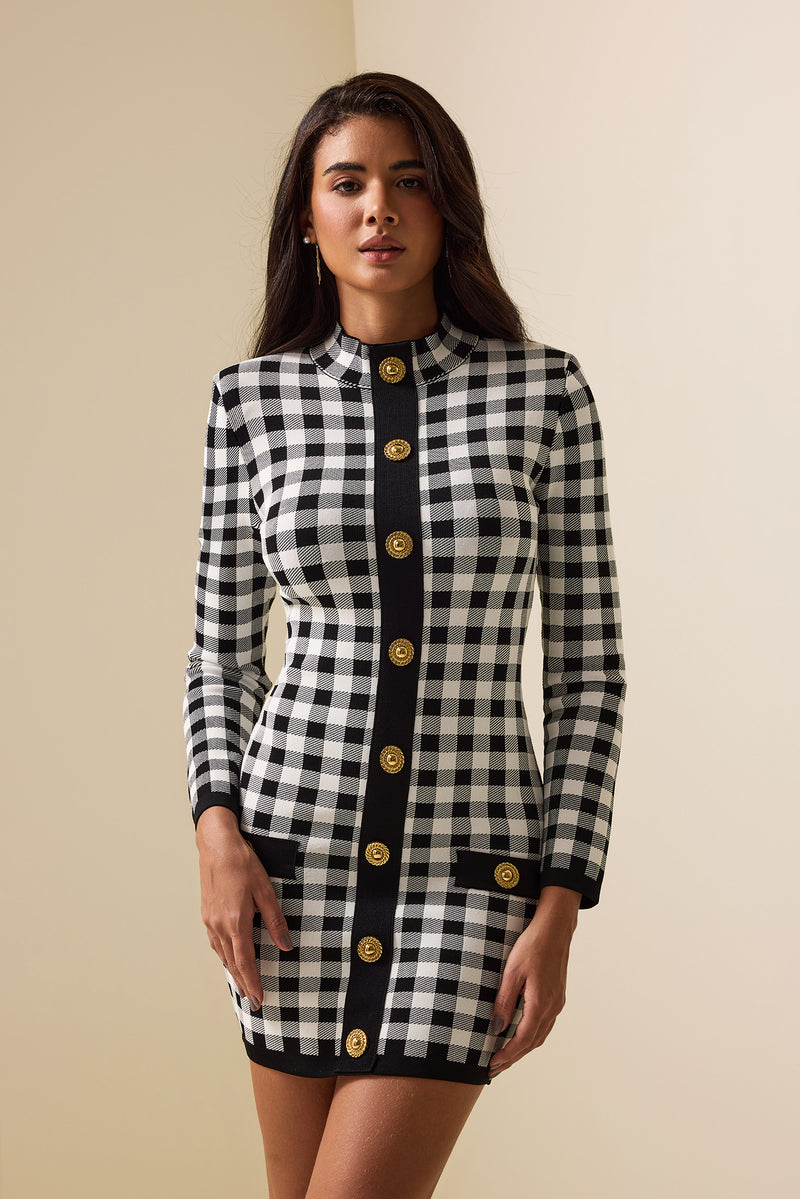 Beautifully Finished Dress in a Timeless Design