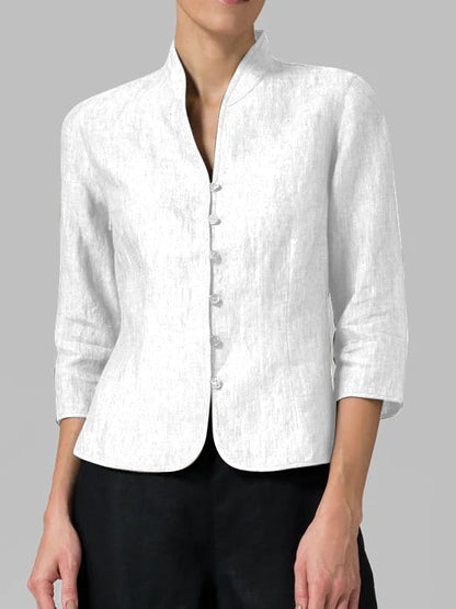 Beautifully Finished Coat in a Timeless Design