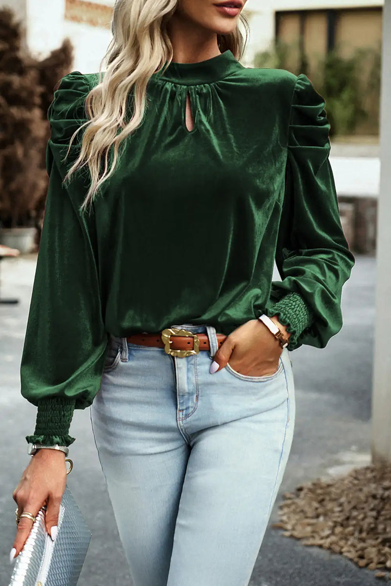 Beautifully Crafted Blouse in a Classic Style
